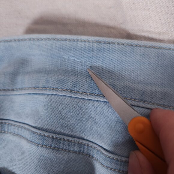 NYDJ Marilyn Straight Crop Blue Jeans Womens Size 10 Stretch Denim Pants - Picture 13 of 14